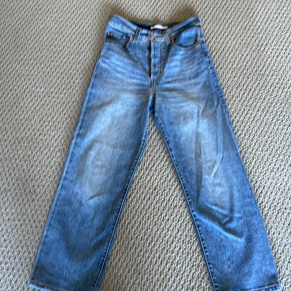 Levi’s ribcage straight leg denim jeans